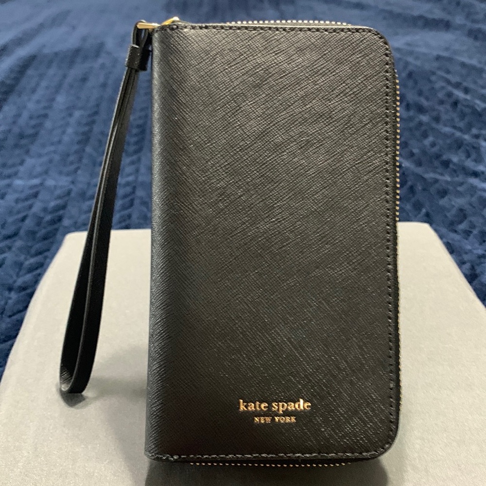 Kate Spade Cameron Wristlet in Black Leather for iPhone XR